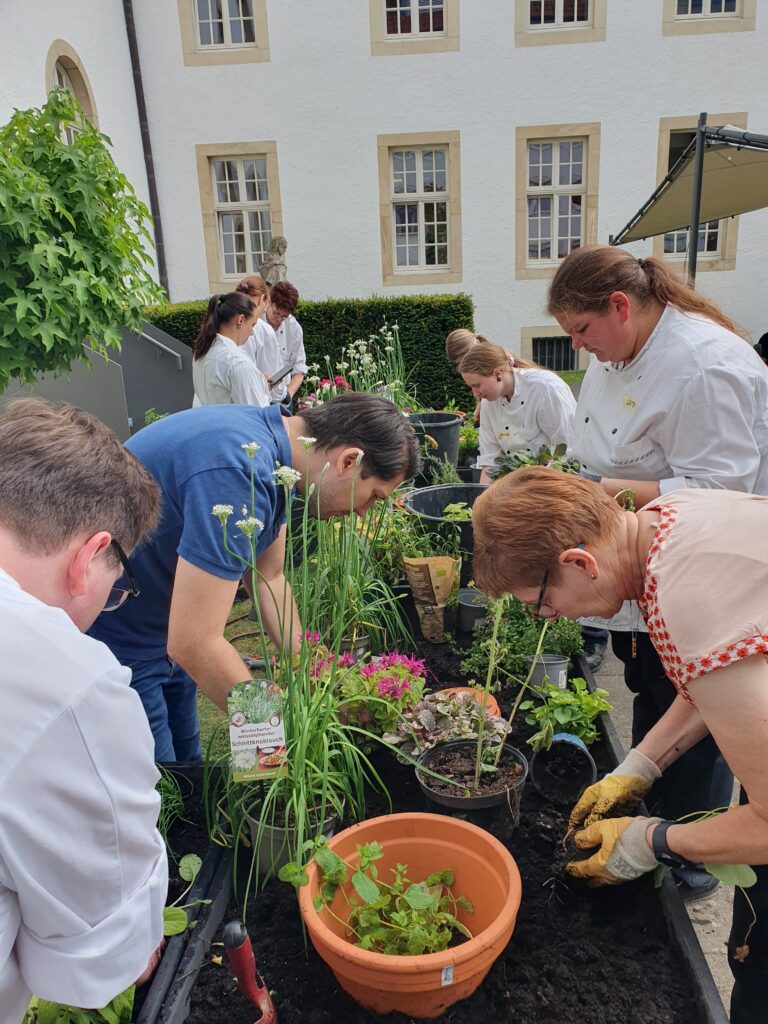 Gemeinsames Einpflanzen
